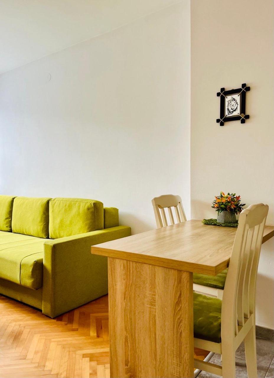 Studio Apartment Welcome Bar Bagian luar foto